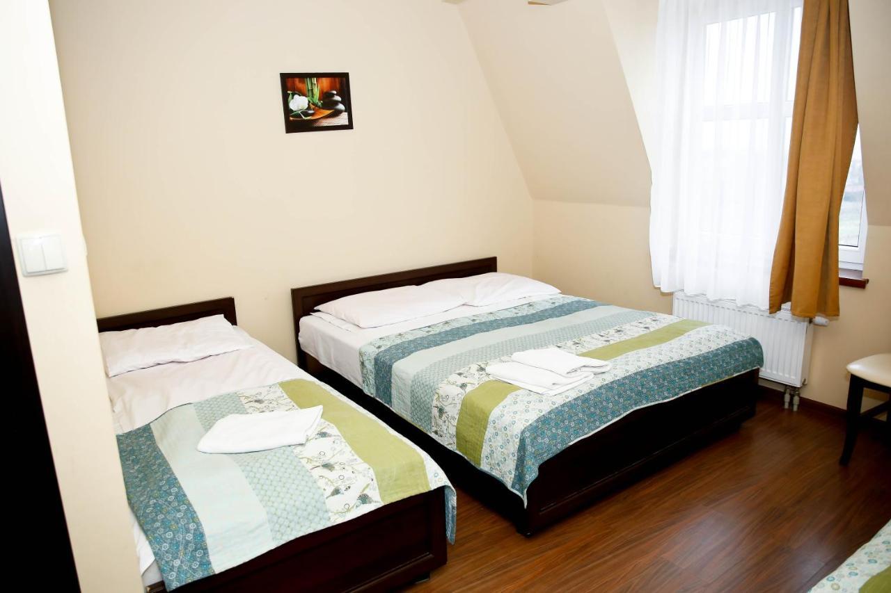 Pod Wiatrakiem Hotel Warta Buitenkant foto
