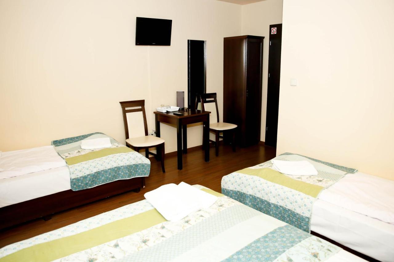 Pod Wiatrakiem Hotel Warta Buitenkant foto